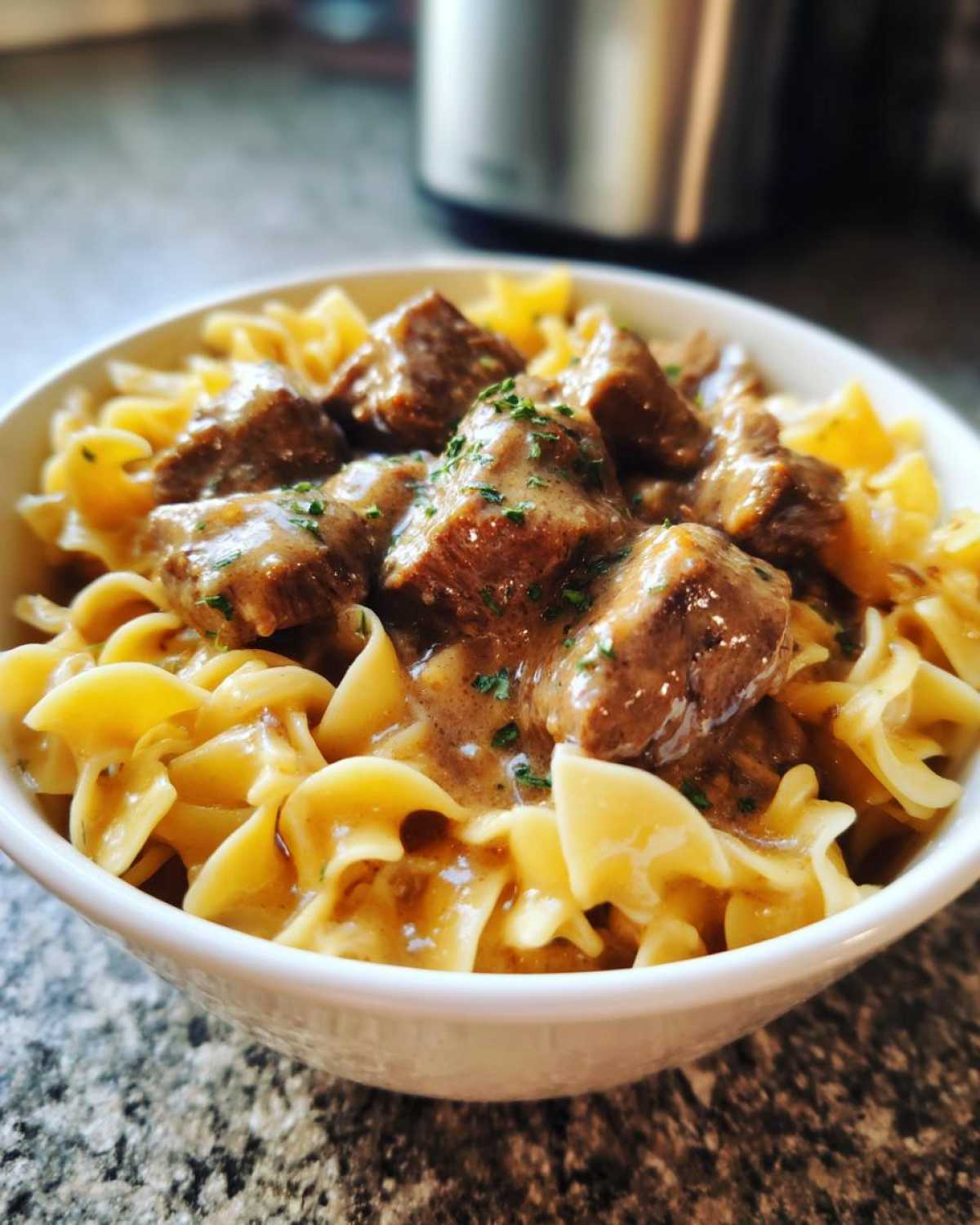 Slow Cooker Beef and Noodles